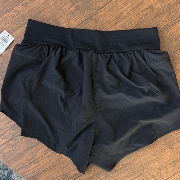 Torrid Active Black Shorts Size 00 (M/L 10) NWT Stretch Woven Bike Short Lined - Picture 7 of 7